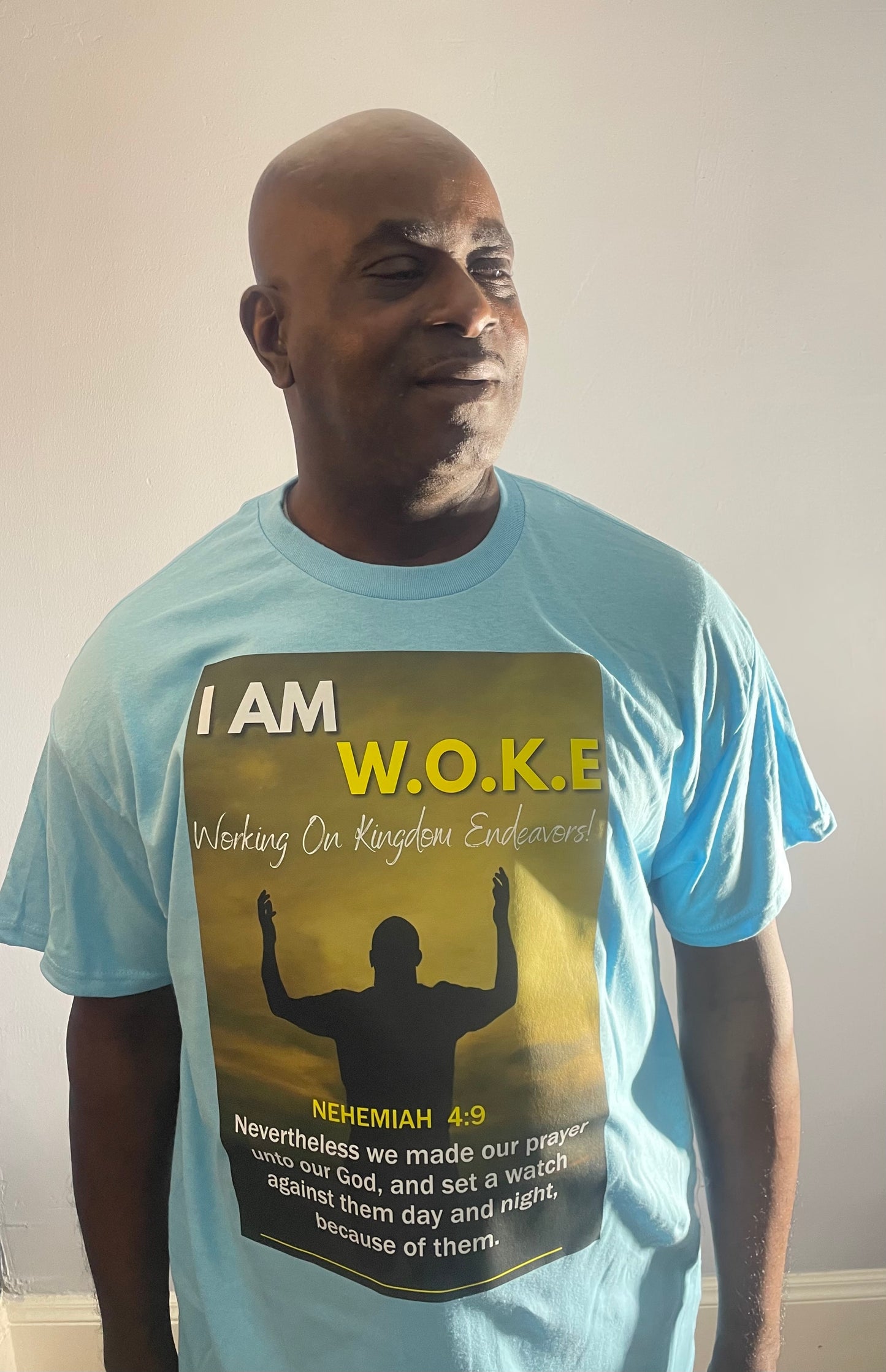 I AM WOKE short sleeve t-shirt ( Sky Blue Sunset)